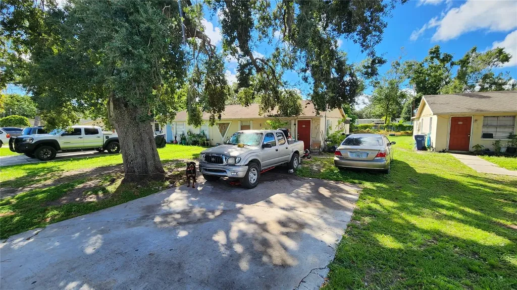 904 33rd Avenue E Bradenton FL 34208