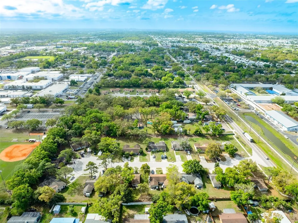 904 33rd Avenue E Bradenton FL 34208