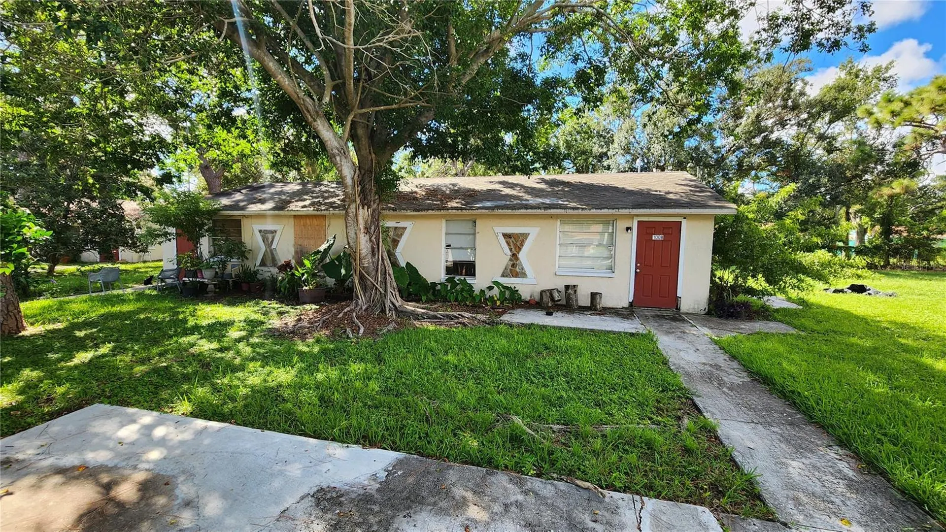 904 33rd Avenue E Bradenton FL 34208