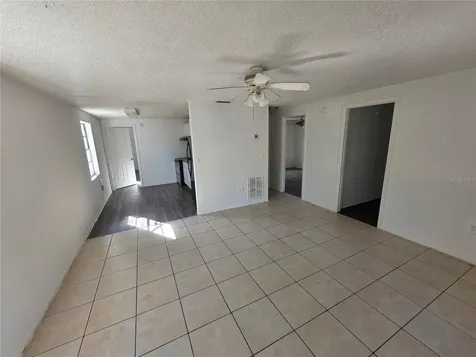 904 33rd Avenue E Bradenton FL 34208