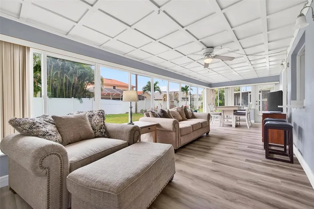 14362 93rd Avenue Seminole FL 33776