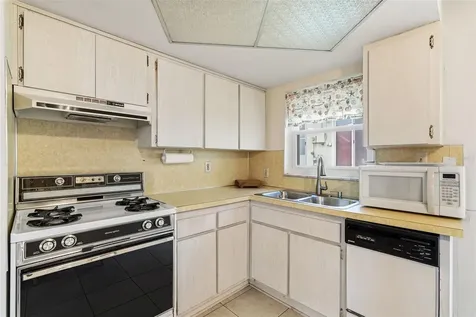 12400 Park Boulevard Seminole FL 33772