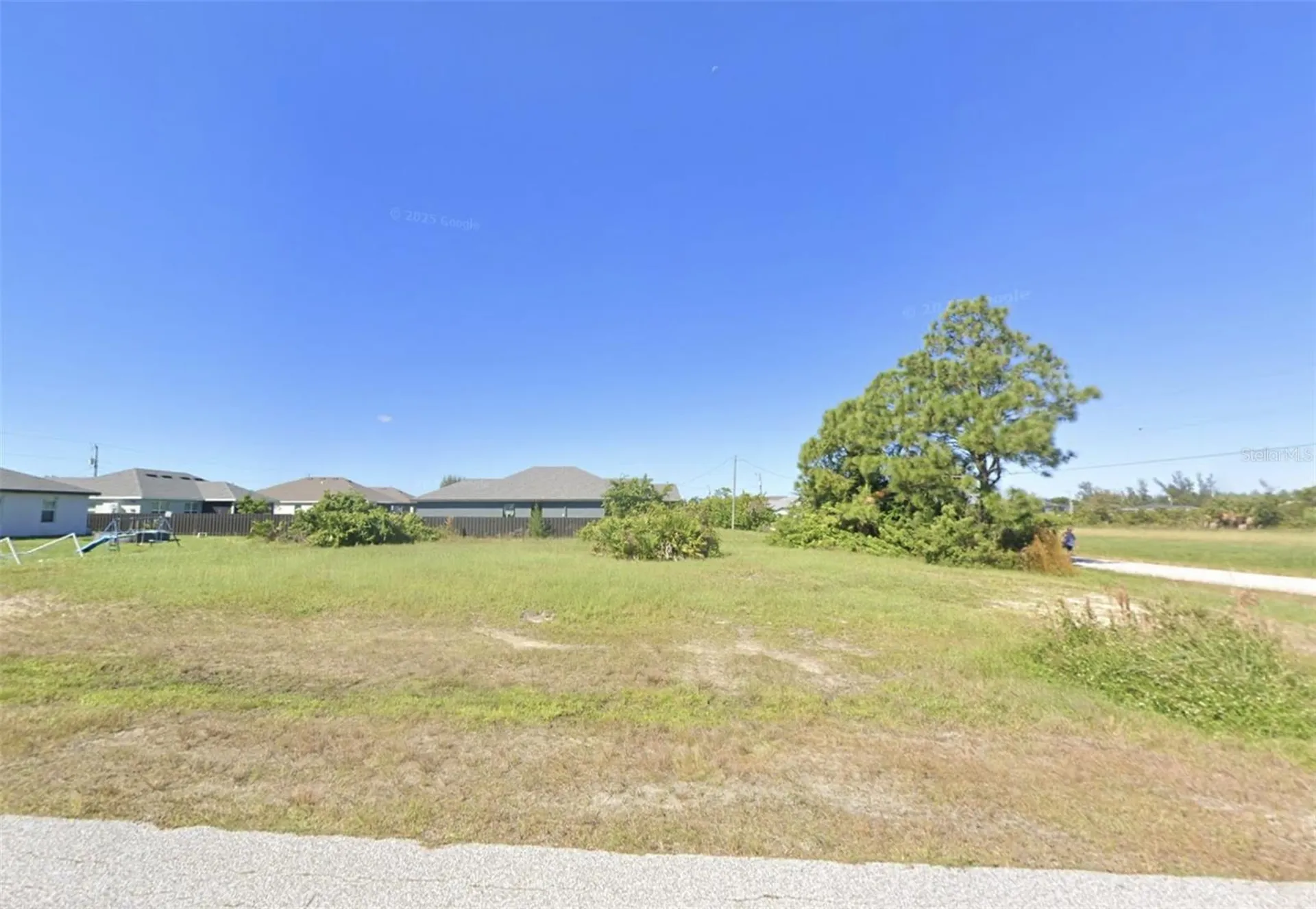 2416 NW 9th Terrace Cape Coral FL 33993
