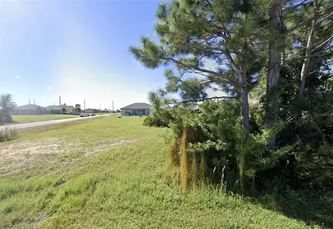 2416 NW 9th Terrace Cape Coral FL 33993