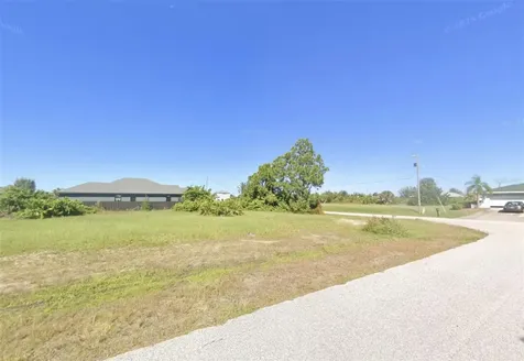 2416 NW 9th Terrace Cape Coral FL 33993