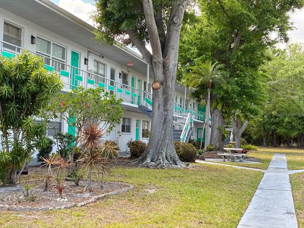 5810 21st Street N St Petersburg FL 33714