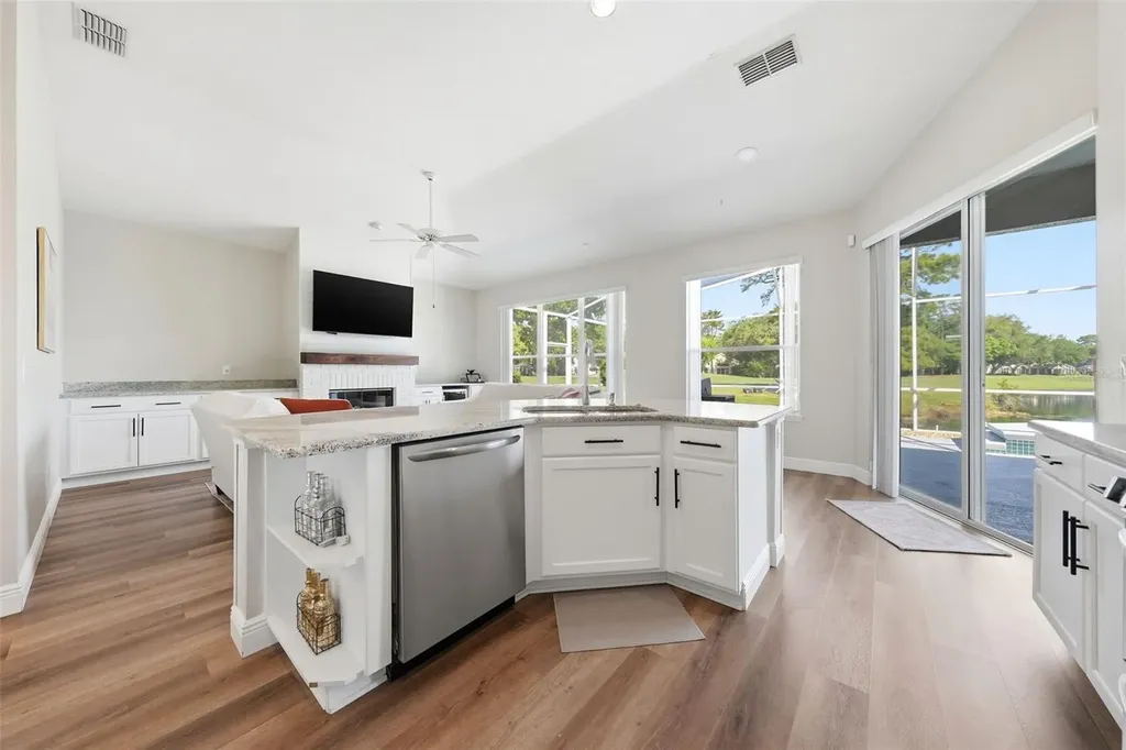 1941 Citrus Court Mount Dora FL 32757