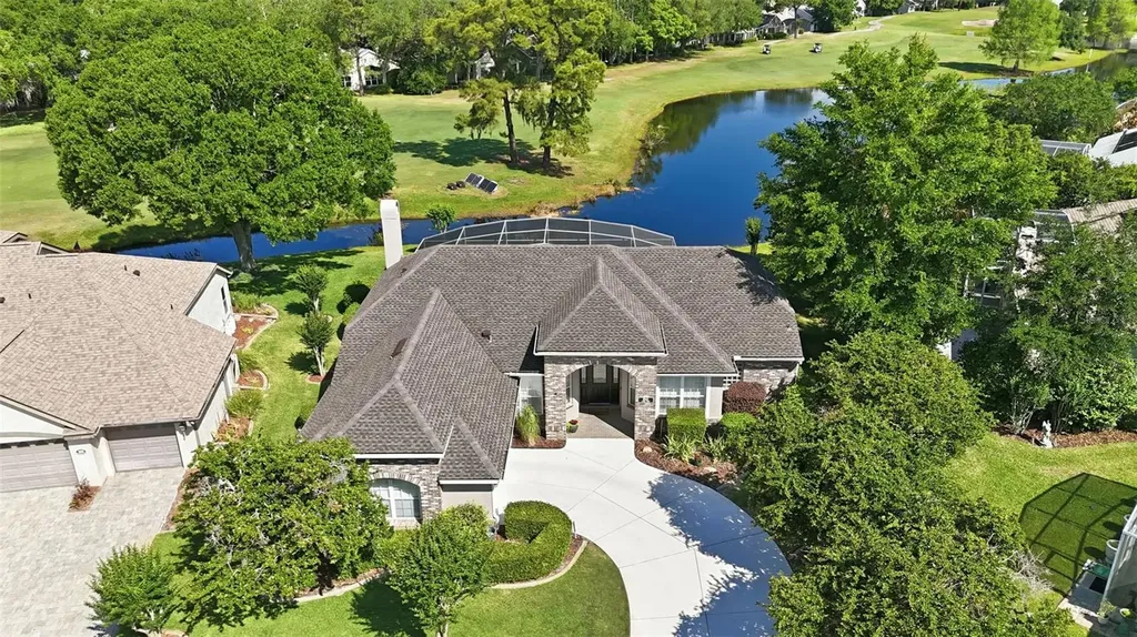 1941 Citrus Court Mount Dora FL 32757