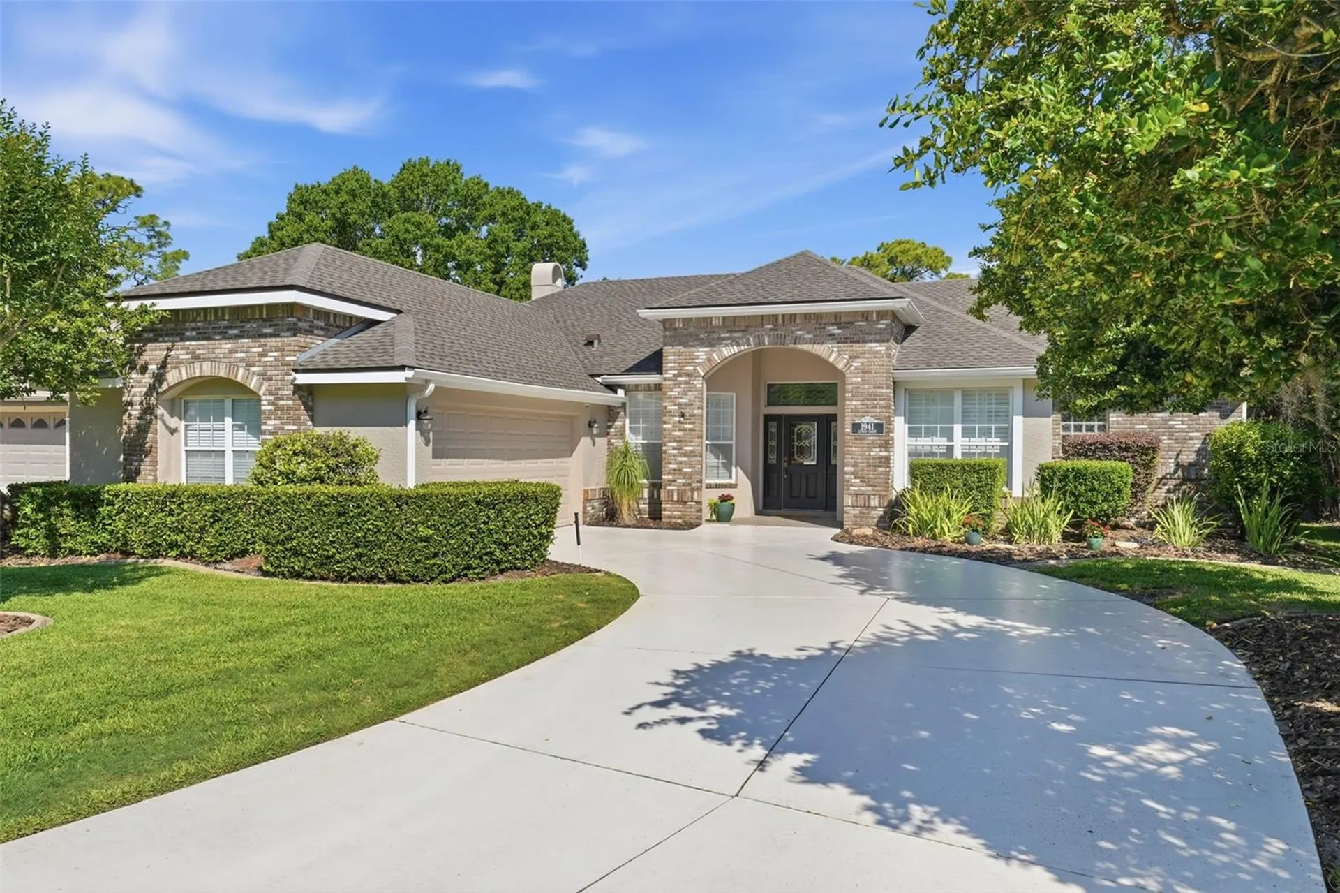1941 Citrus Court Mount Dora FL 32757