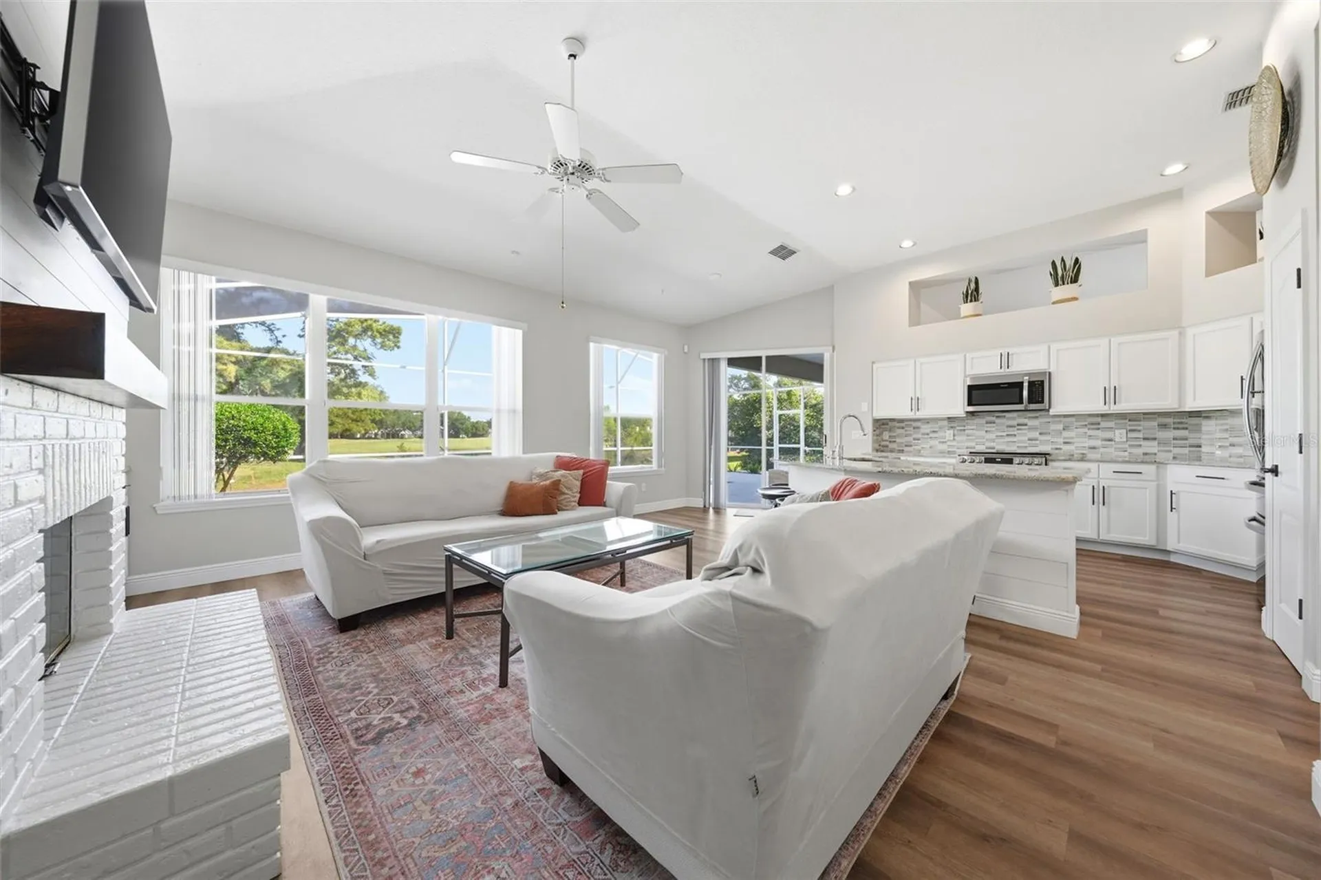 1941 Citrus Court Mount Dora FL 32757