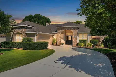1941 Citrus Court Mount Dora FL 32757