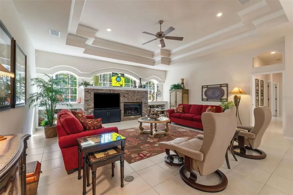 10260 Waters Edge Court Weeki Wachee FL 34613