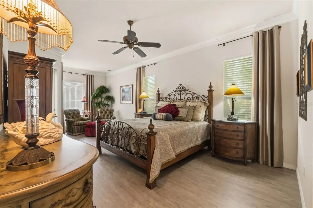 10260 Waters Edge Court Weeki Wachee FL 34613