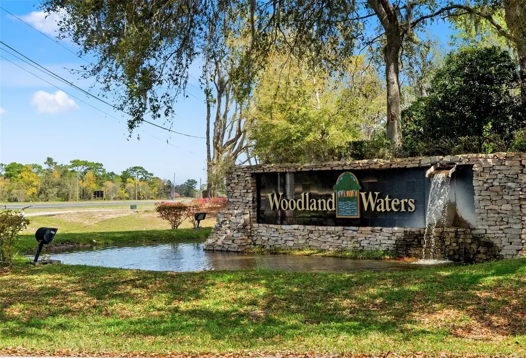 10260 Waters Edge Court Weeki Wachee FL 34613
