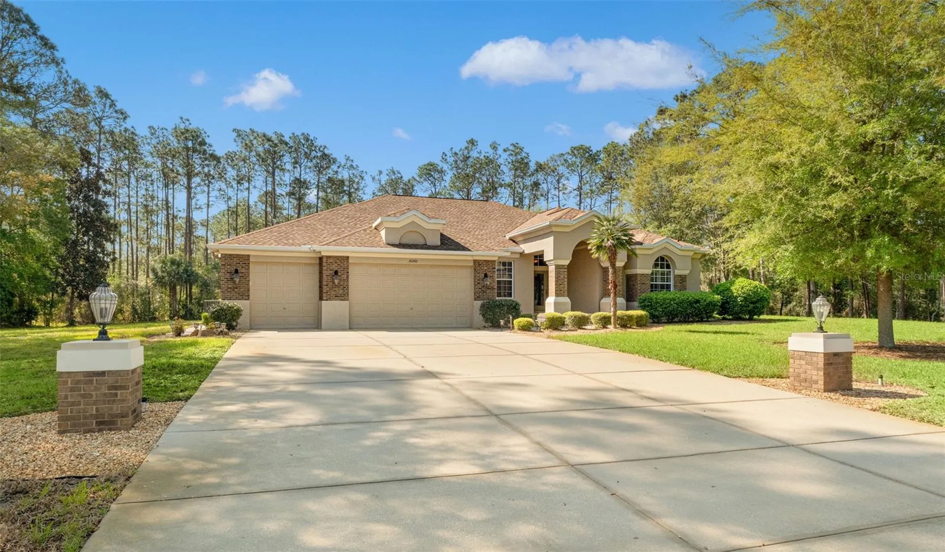 10260 Waters Edge Court Weeki Wachee FL 34613