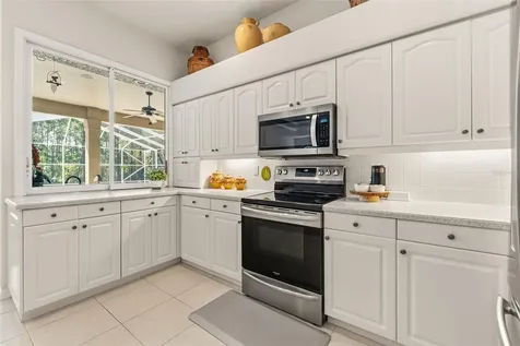 10260 Waters Edge Court Weeki Wachee FL 34613