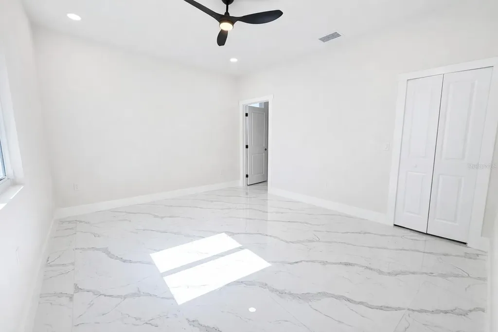 2423/2421 Milton Avenue S Lehigh Acres FL 33973