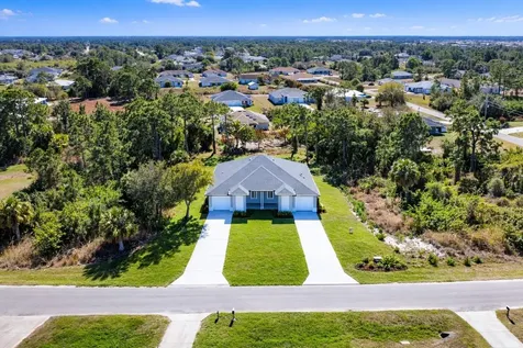 2423/2421 Milton Avenue S Lehigh Acres FL 33973