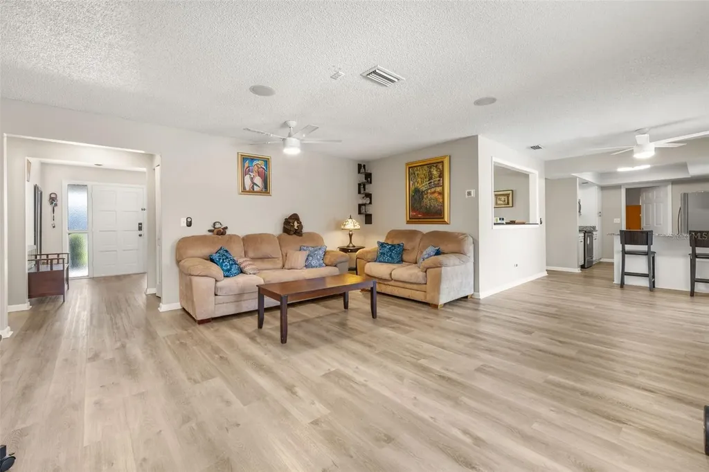 2 Claymont Court S Palm Coast FL 32137