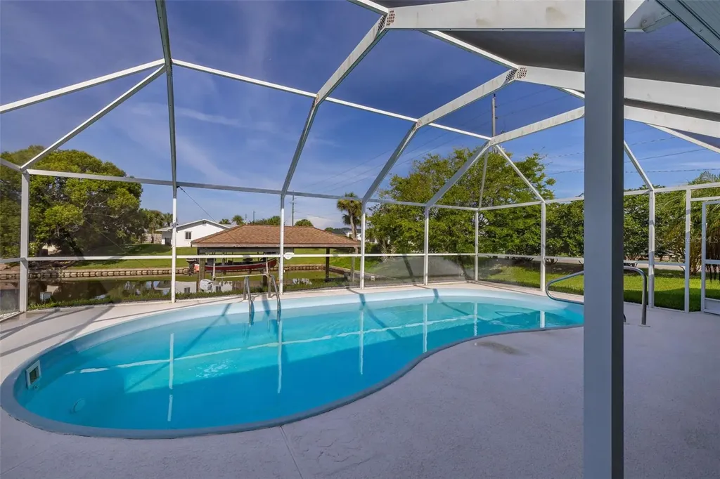 2 Claymont Court S Palm Coast FL 32137