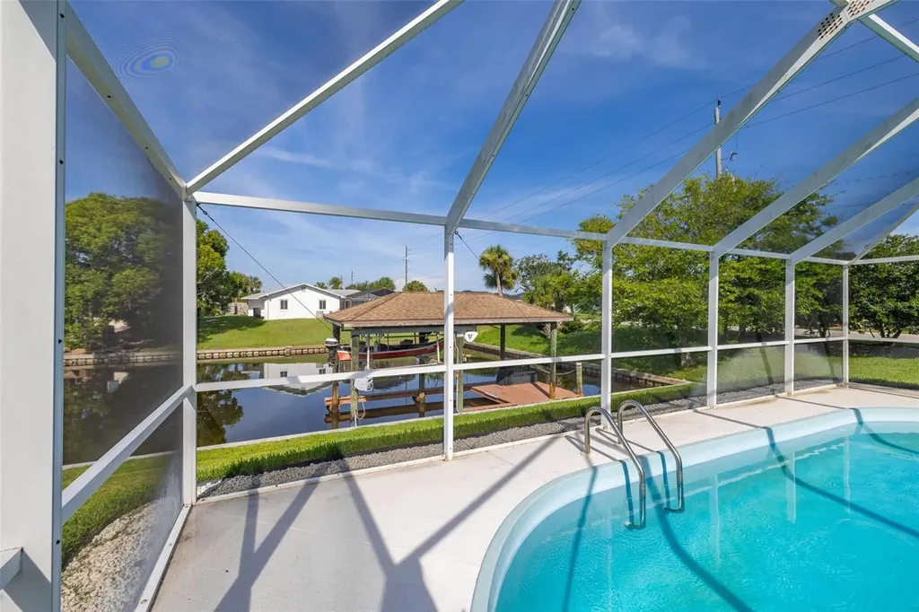 2 Claymont Court S Palm Coast FL 32137