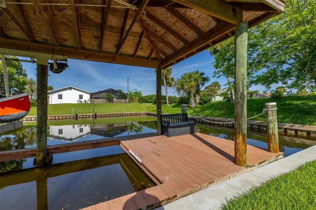 2 Claymont Court S Palm Coast FL 32137