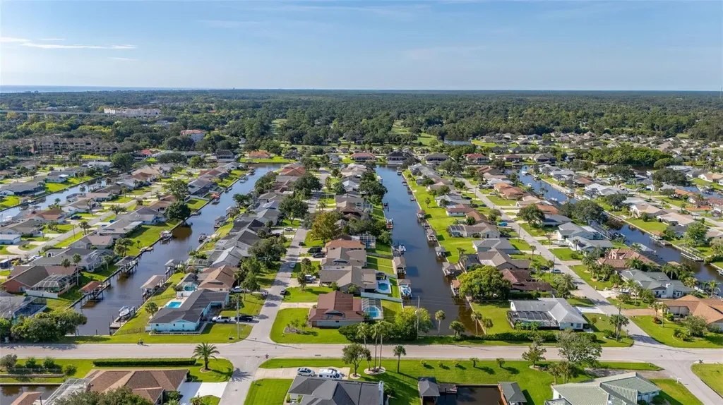 2 Claymont Court S Palm Coast FL 32137