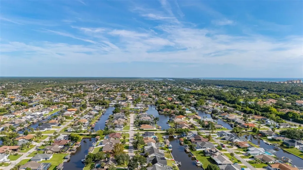2 Claymont Court S Palm Coast FL 32137