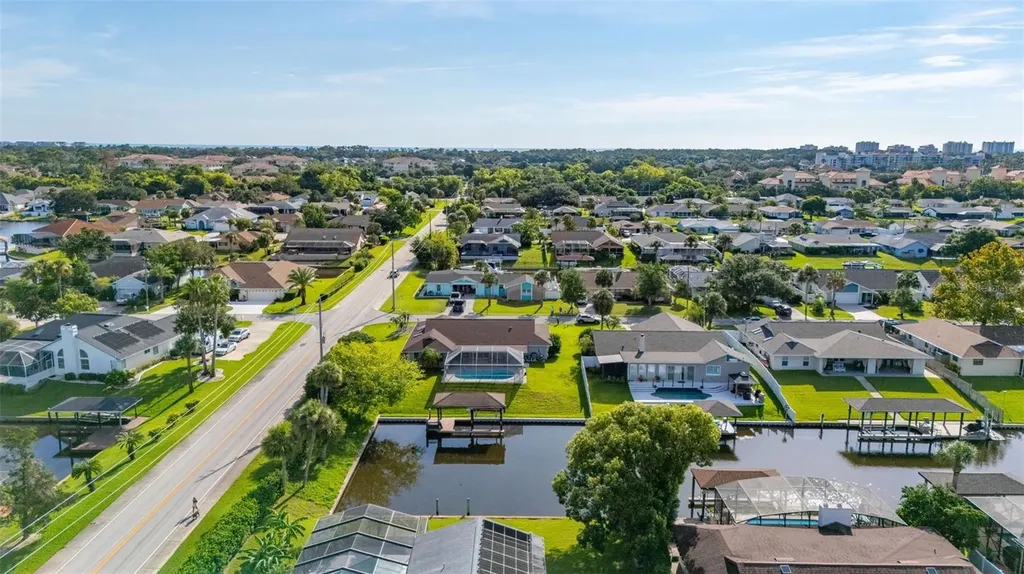 2 Claymont Court S Palm Coast FL 32137