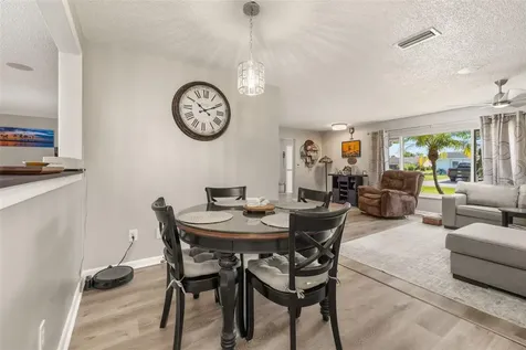 2 Claymont Court S Palm Coast FL 32137
