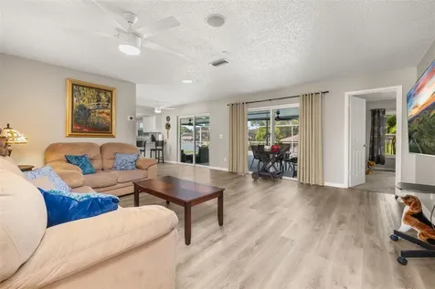 2 Claymont Court S Palm Coast FL 32137