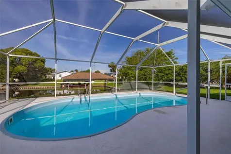 2 Claymont Court S Palm Coast FL 32137