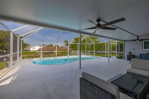 2 Claymont Court S Palm Coast FL 32137