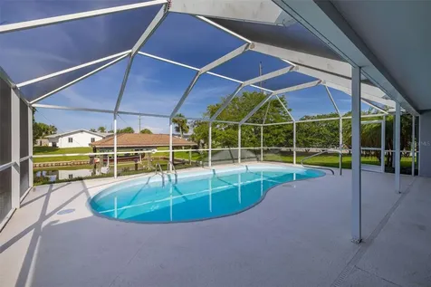 2 Claymont Court S Palm Coast FL 32137