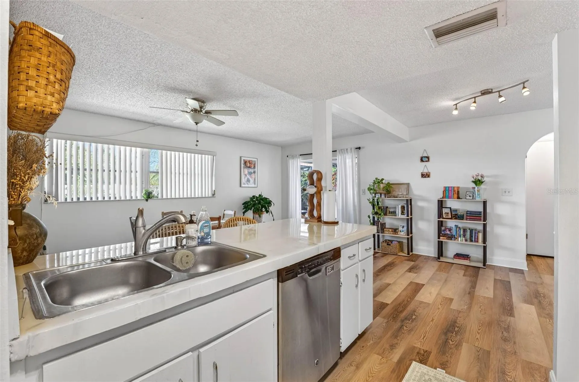 1129 Forbes Trace Tarpon Springs FL 34689