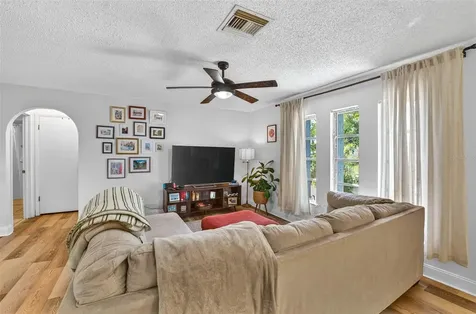 1129 Forbes Trace Tarpon Springs FL 34689