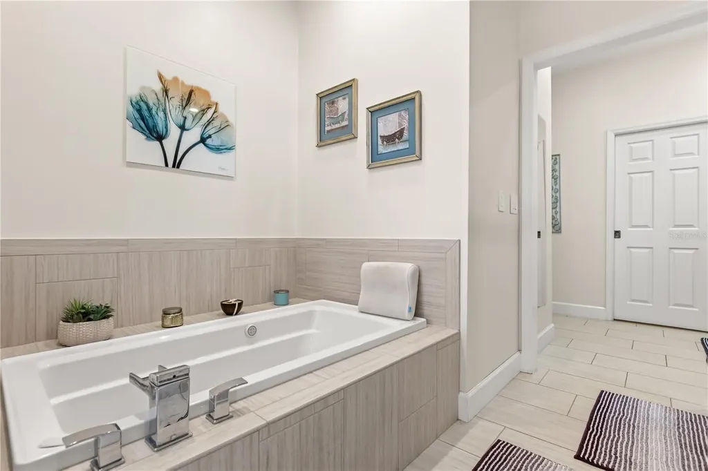 2539 Sweetwater Country Club Drive Apopka FL 32712
