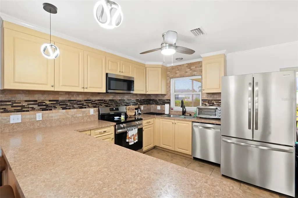 1672 SW Angelico Lane Port St Lucie FL 34984