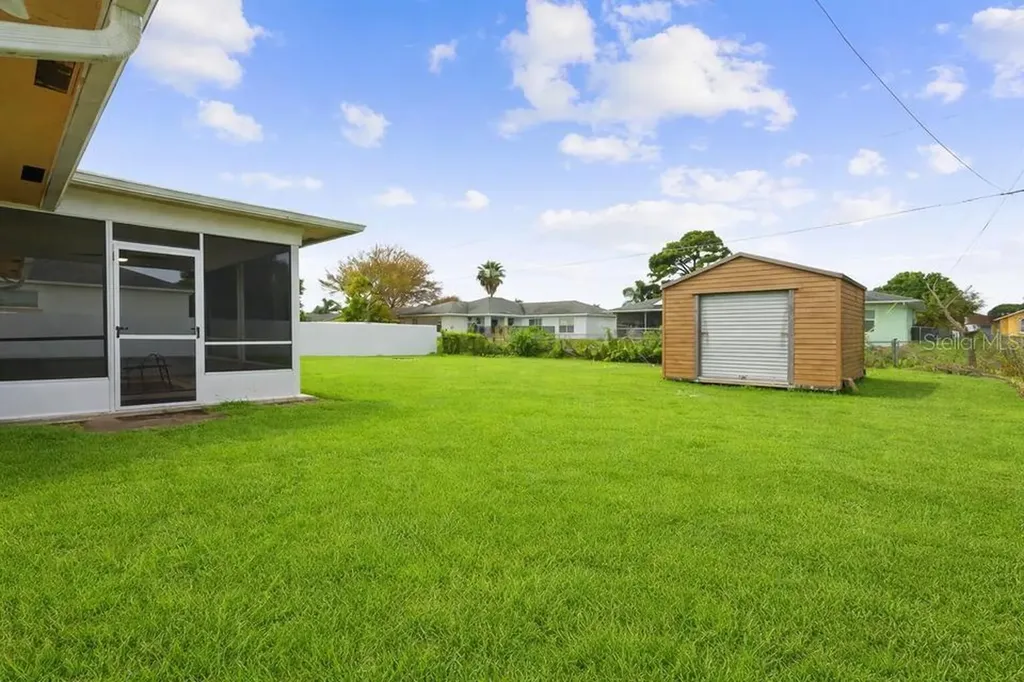 1672 SW Angelico Lane Port St Lucie FL 34984