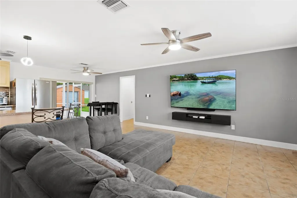 1672 SW Angelico Lane Port St Lucie FL 34984