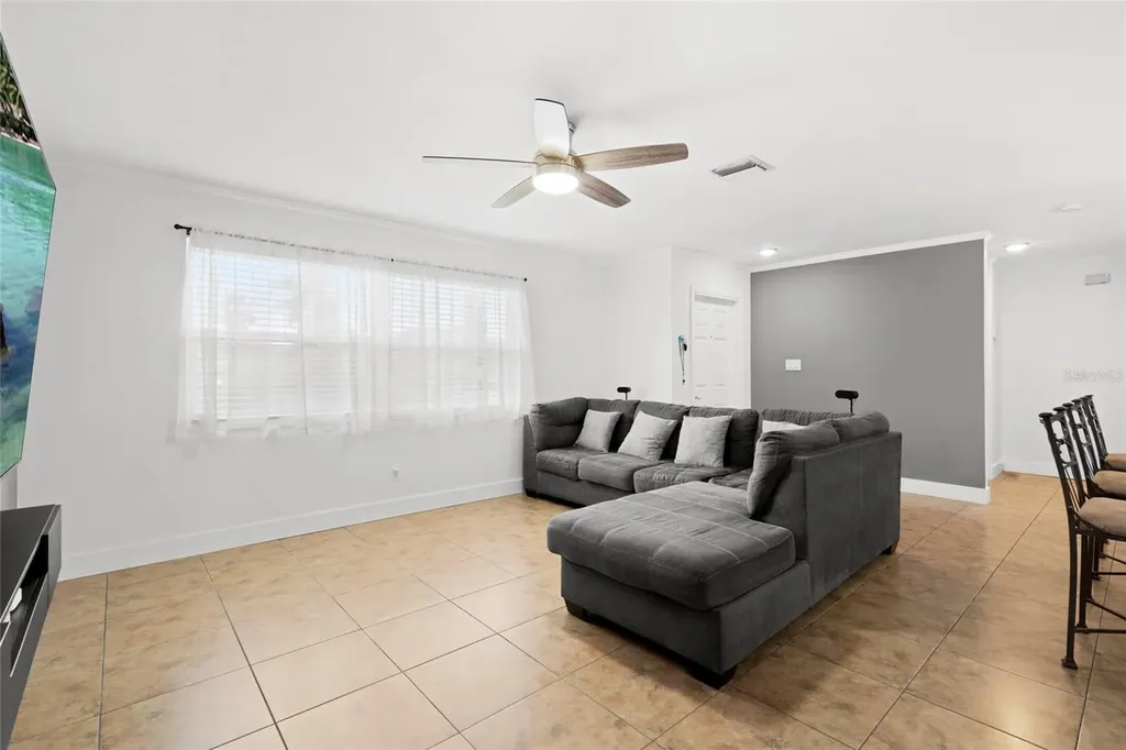 1672 SW Angelico Lane Port St Lucie FL 34984