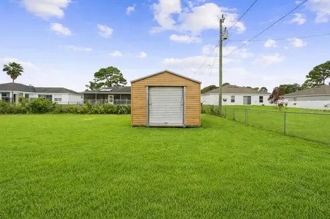 1672 SW Angelico Lane Port St Lucie FL 34984