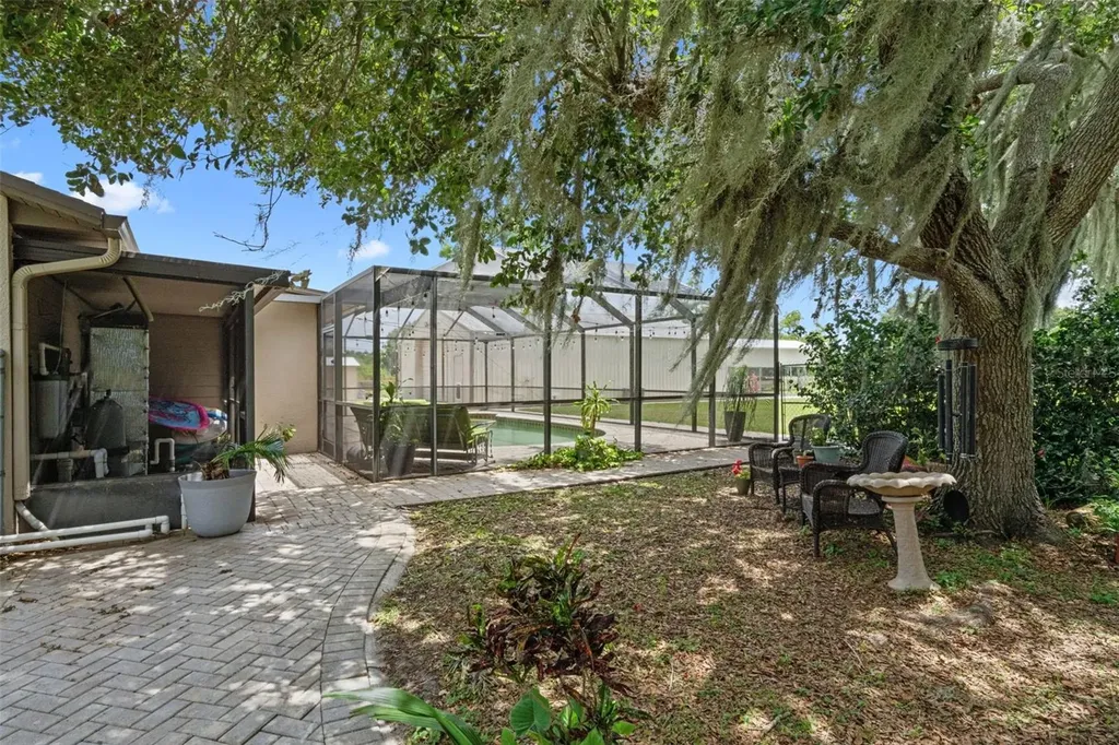 2921 Lake Tohopekaliga Boulevard Kissimmee FL 34746