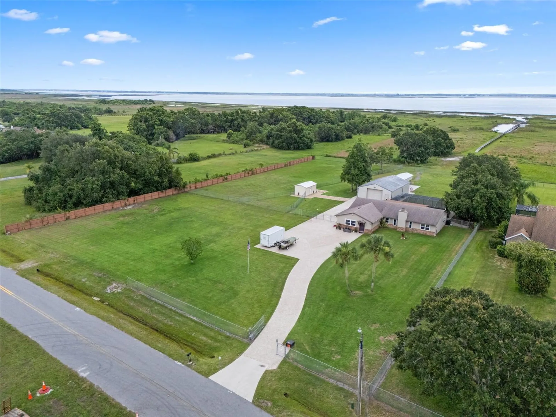 2921 Lake Tohopekaliga Boulevard Kissimmee FL 34746