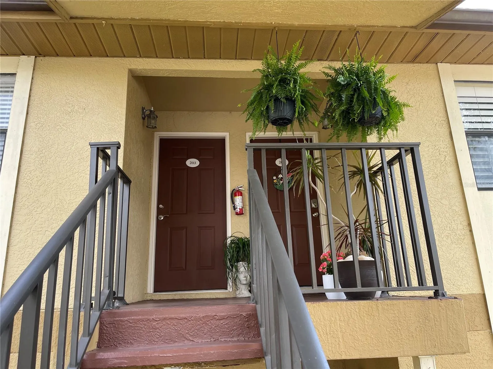 10125 Sailwinds Boulevard N Largo FL 33773