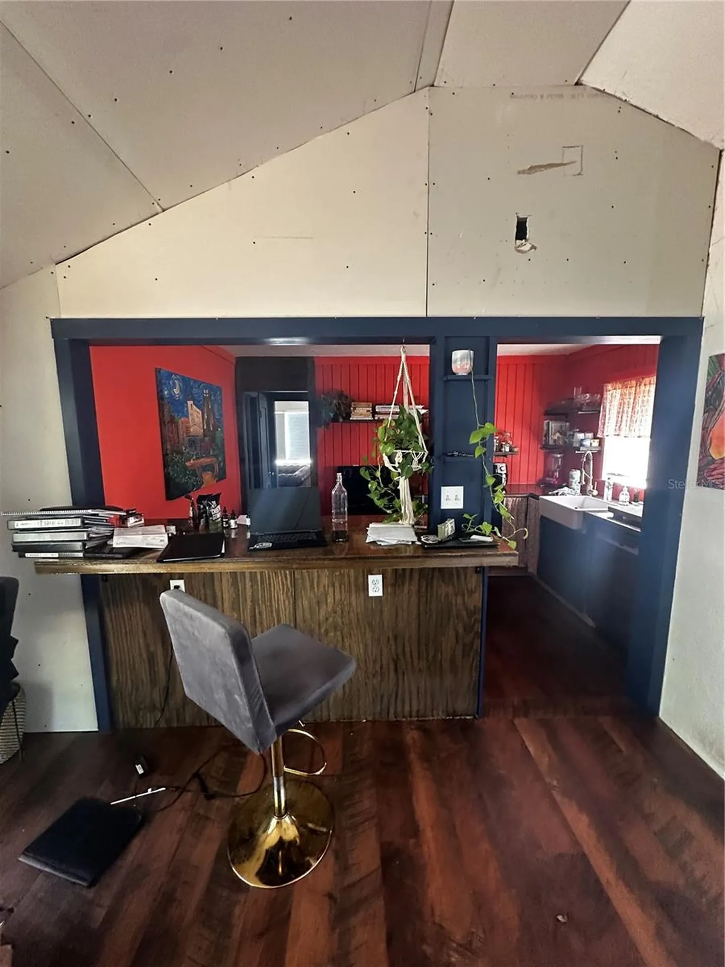 491 31st Avenue N St Petersburg FL 33704