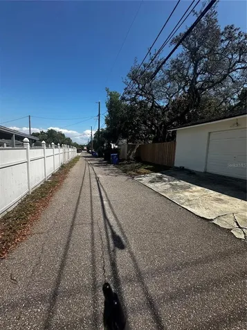 491 31st Avenue N St Petersburg FL 33704