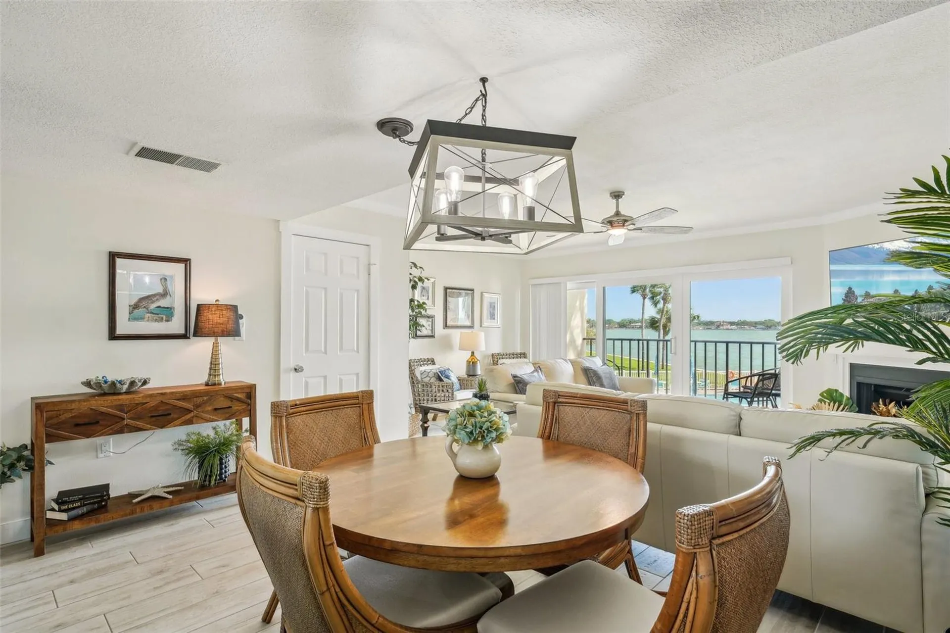 7520 Sunshine Skyway Lane S St Petersburg FL 33711