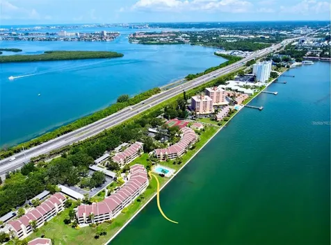 7520 Sunshine Skyway Lane S St Petersburg FL 33711