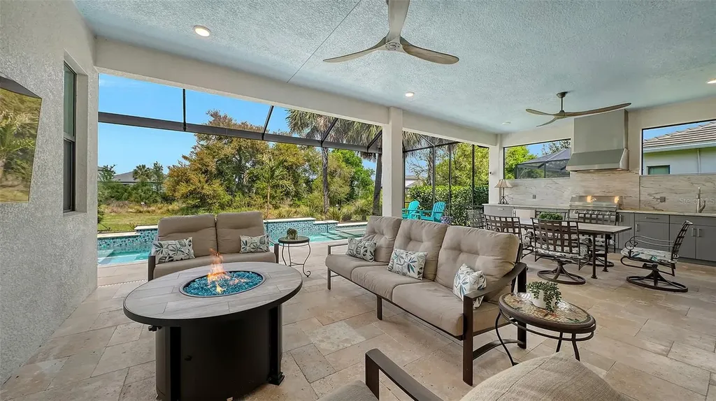 5018 Surfside Circle Lakewood Ranch FL 34211
